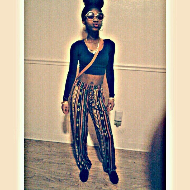 s t o p . l u r k i n g . & . j u s t . f o l l o w ! F M O I - B e l l a C a p o n e _