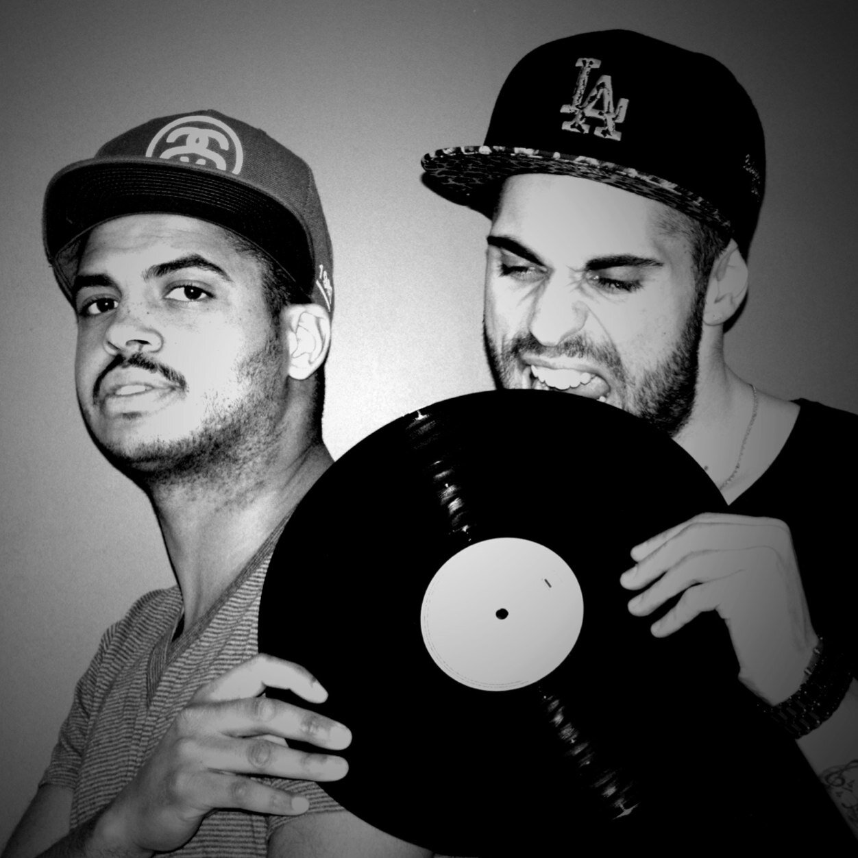 Dj | Producers | Detroit | Techno | based in Italy connected with the whole world | detroitpulsemachine@gmail.com