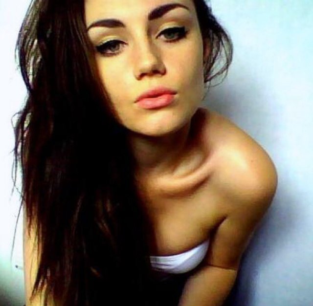 Brunette- 5'8 'Avi isnt me' im not the tallest but I still have tall girl problems- Im slightly sassy. deal with it.