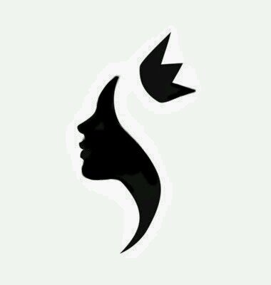 3 beautiful black queenz expressing opinions,  giving advice, &&showing a glimpse of our life one tweet at a time.. #3queenz #royals