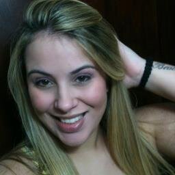 Tenho um lado irônico. Tenho um lado insuportável. Tenho um lado amável. E cada um tem o meu lado que merece!!!!