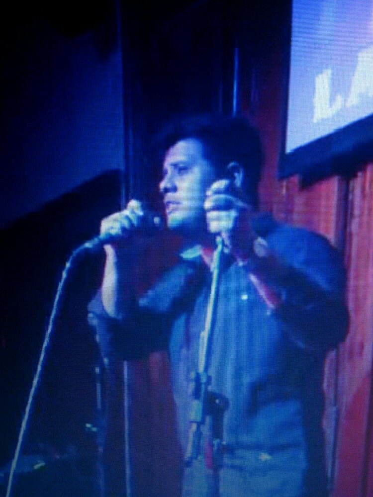 Cantante , deportista, La música es mi fiel compania.
Soñando que el mañana sera un día perfecto ...