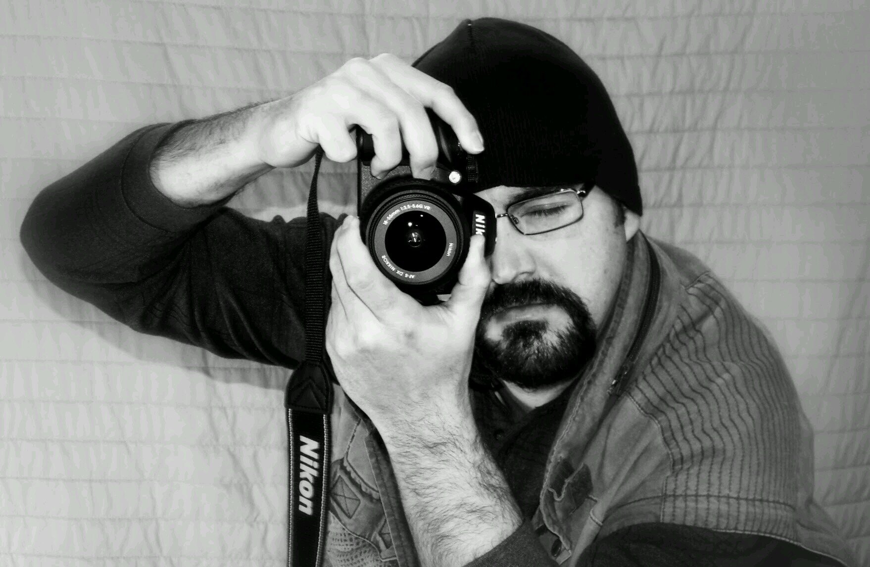 My style is about nature & our interaction with it. The mystery & romance of B&W, the colors of HDR & the simpleness perfection of nature are my passion.
