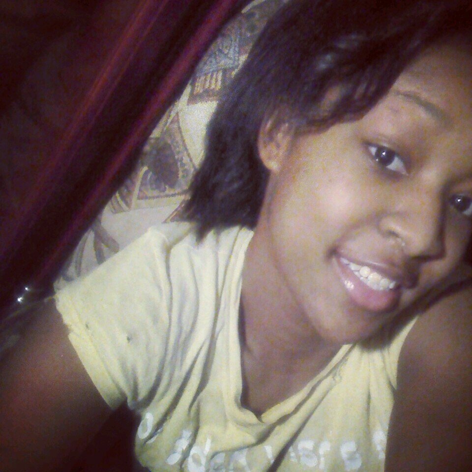 16...East-Erab ♥ Class of 2015... Click the blue button..I follow back ..IG @_Itsmarii_ FB: Shamari Brown