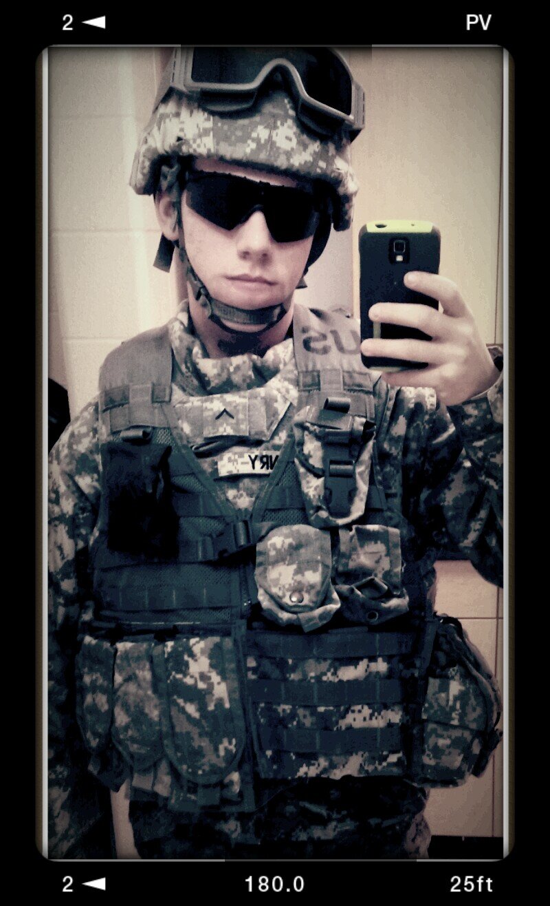 army soldier cavalry scout