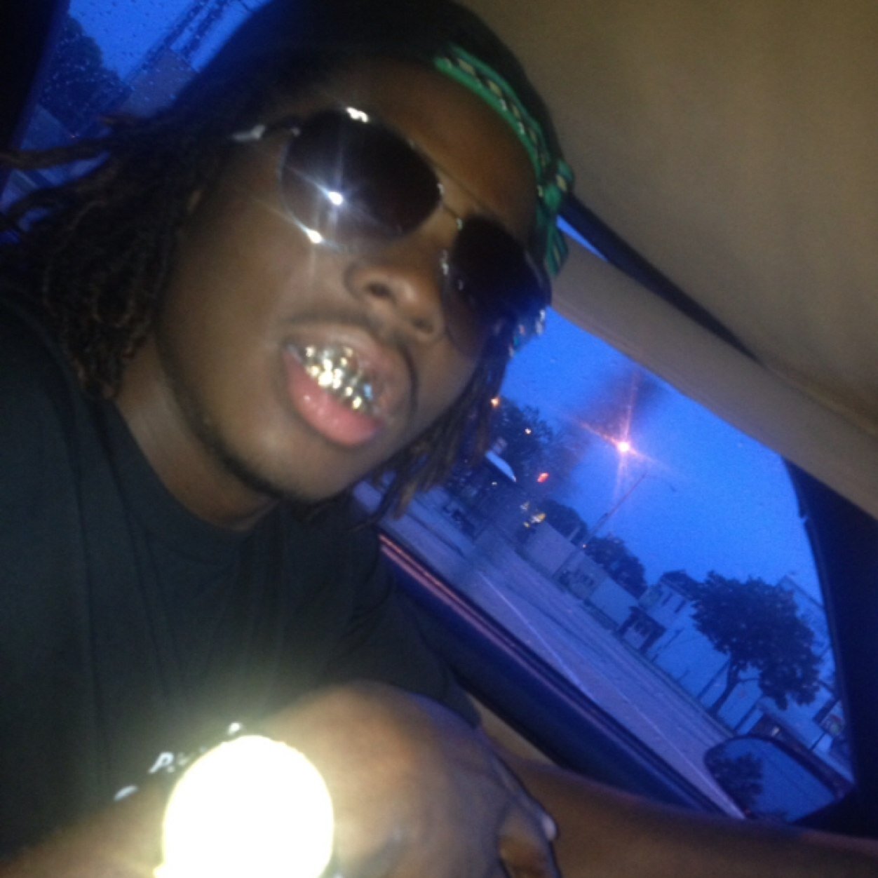 quackbookings@gmail.com  
SC:canifuck2
IG:Quackquack46