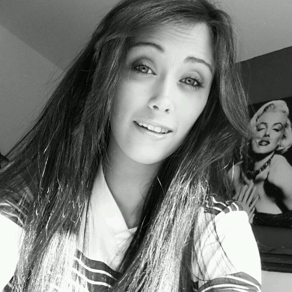 Truth_hurtsx's profile picture. Wrong in all the right ways .