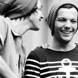 heres a free follow, please follow @killthecarrots :)