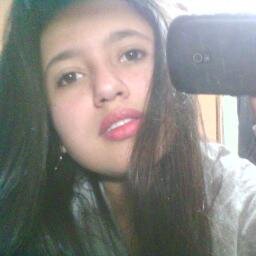 Amo comer e dormi,sou socialmente aceitável :D                                                       #Segue ae ;)