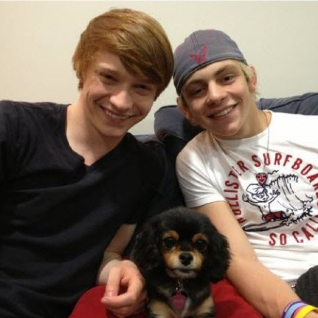 Whaddup, I'm Dez. Best friend Austin Moon! - {Austin&AllyRP}