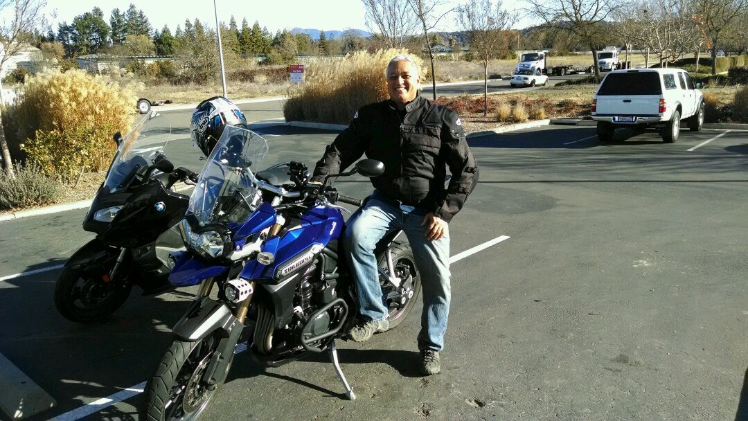 brucesakai's profile picture. 