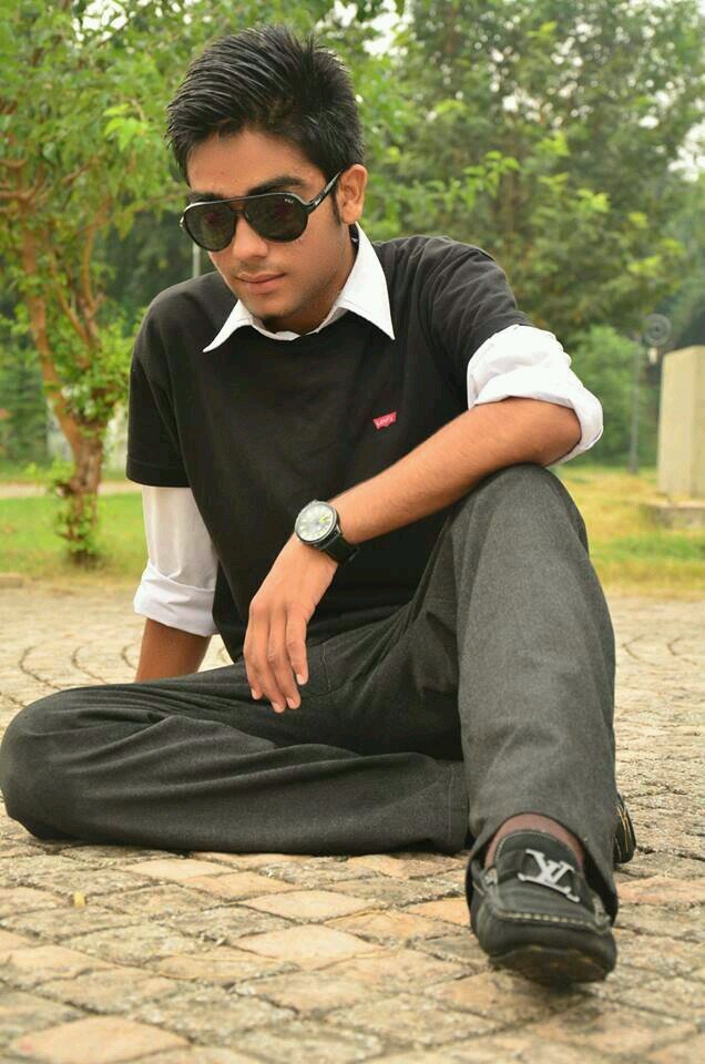 25pulkitsharma's profile picture. crazy guy,A BDS STUDENT,POP AND RICK MUSIC LOVER