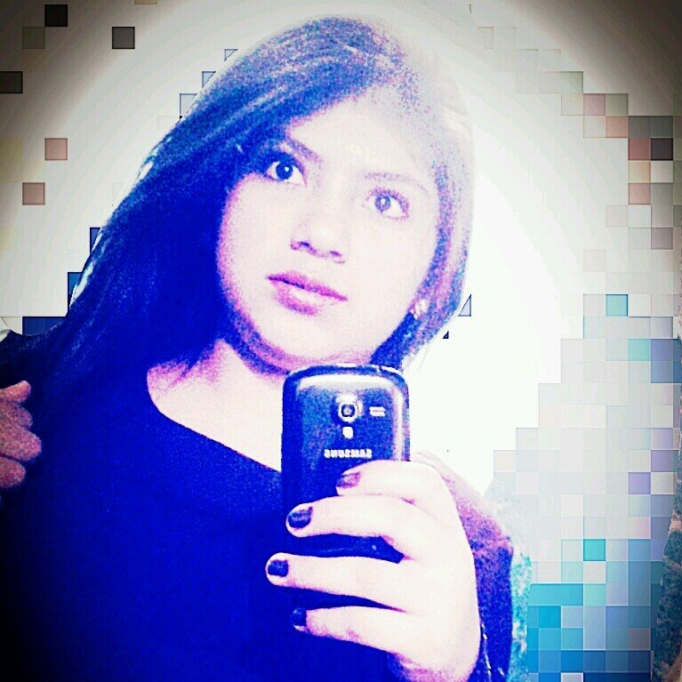 Ennamorarse y esperar a que algoh bonitoo suceda,,ESO.... si es amoor!! =)
sigueme & te sigo ;)
