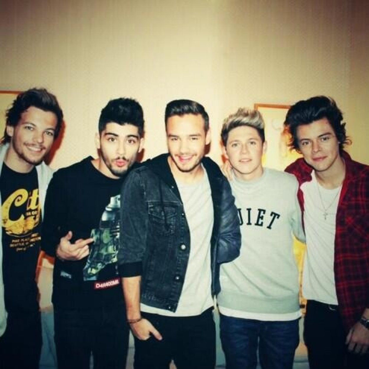 #WWAarizonaproject we need to do something special. follow if youre going 9.16.14 to get updates about the concert