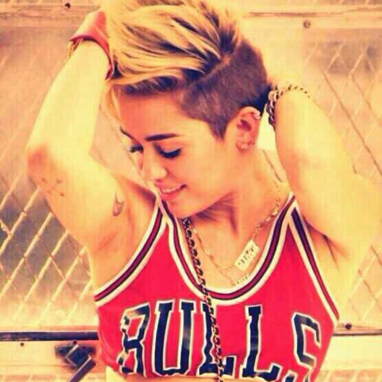 ∞ Selena and Miley ,you both started very young at the same place buth you both chose another way. You became different people, but I love you the way you are ∞