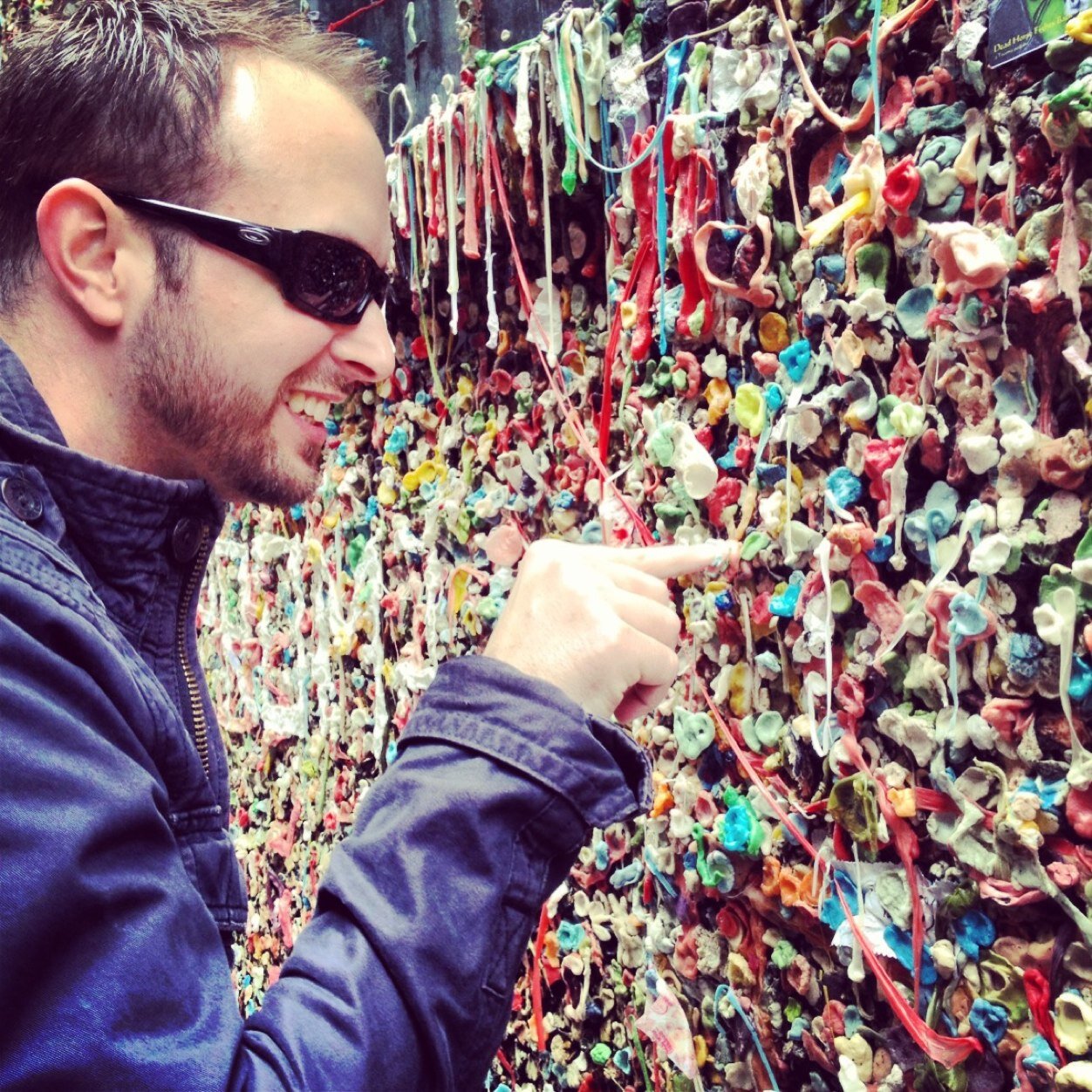 jrsingjolene's profile picture. Be like water my friend-BL