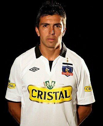 Twitter oficial  Gonzalo Antonio Fierro
Caniullán  jugador actualmente de http://t.co/Ep538aZtmy