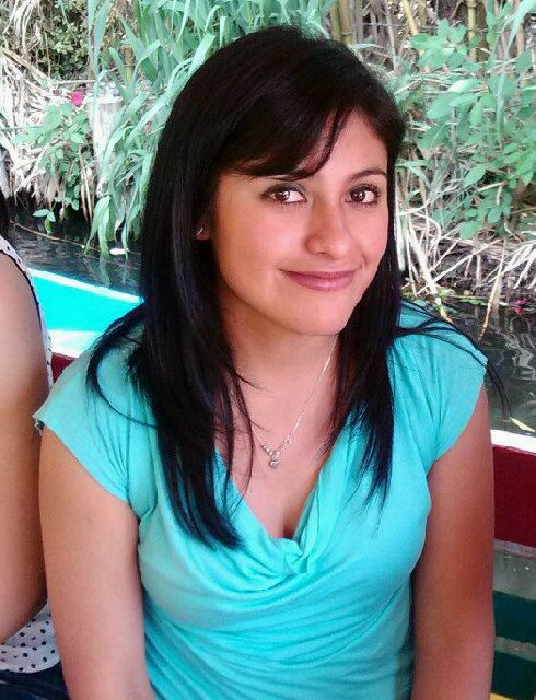 Mexicana, auditora y Licenciada en Derecho, egresada de la UNAM.