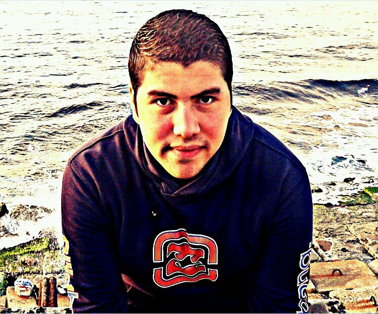 Follow Me On Facebook == http://t.co/OCdu1s1Kh0 .. Follow Me On Instagram == http://t.co/EqQdGZC0B7 .. call me .. 01067746043