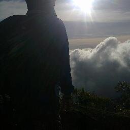 Allah menciptakanku utk menjadi seseorang. ^^