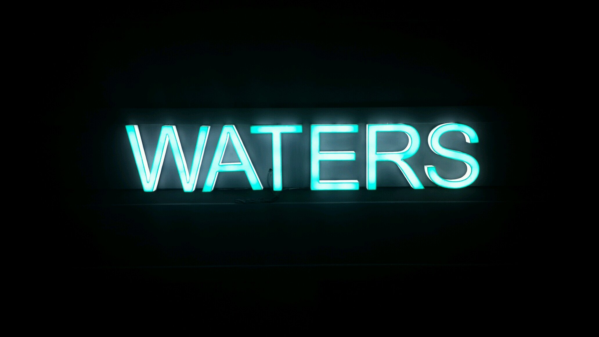 Waters Pub and Grill is a place for more than great food....it’s all about the experience...that even the townies envy. Tel : 022 6107 4789