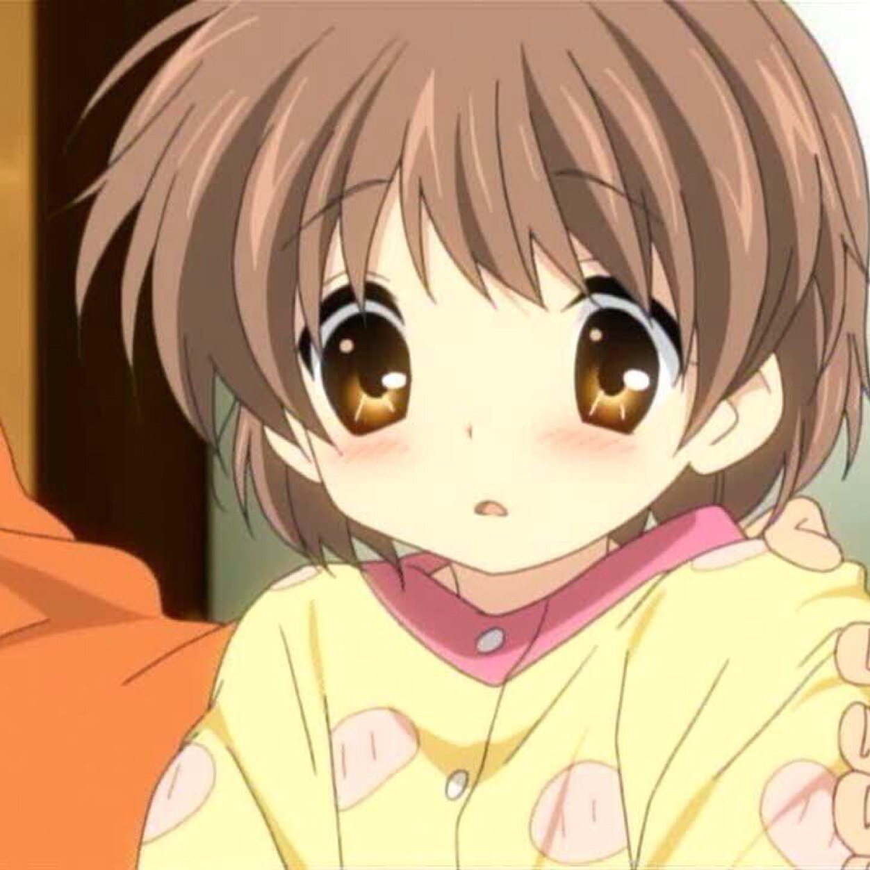 H-hi! Im... Skarlet! *Waves her hands at you* i like hugs and being cradled...