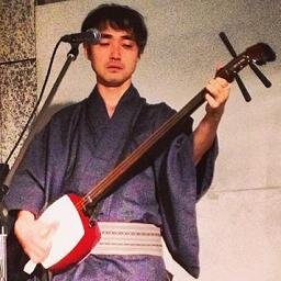 三味線歌手。
小唄：春日豊芝甘茶。端唄：芝甘茶。
参加作品：久保田麻琴プロデュース「ぞめき四 AWA GROOVES & REMIXES」「ぞめき八 Re-Mixes Stupendous!」など。