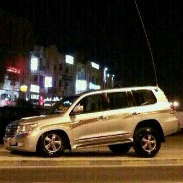 dossiri12's profile picture. 