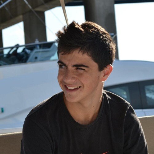 robersg33's profile picture. 