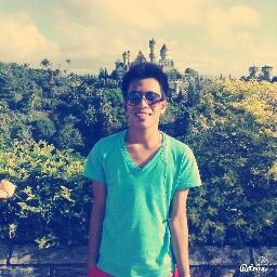 Donnald, 18, STC, basketball player, IT student, Dancer, videoke singer, gwapo mabaet mapagmahal, :)