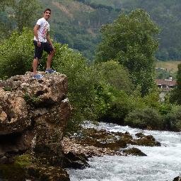 Me gusta el 4x4 ,las motos,los caballos, la caza y vivir la vida al máximo
