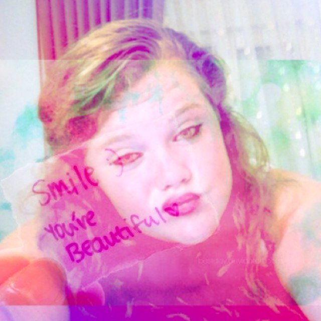 I'm JsT Me.! YOLO,N-Dubz ;) DELENA The Vampire Diaries.Ksi Army!.x 
@Ksiolajidebt