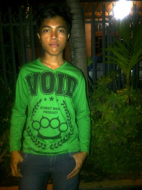 AllanKaawoan's profile picture. ♥Love Jesus , Friends, and my all big family ♥CHELSEA♥ ||Mention for fllback|| @SMKN 1 Manado