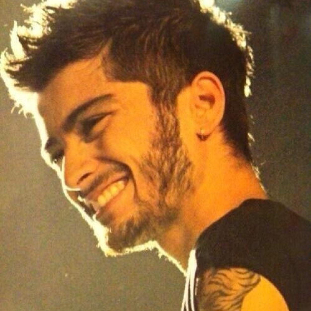 free follow :) please follow @wolfiezayn