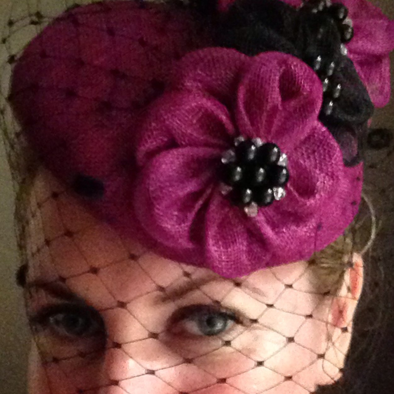 Bespoke Milliners based in Hertford, Herts and Stafford. My passion is to create bespoke hats and fascinators for any occasion.