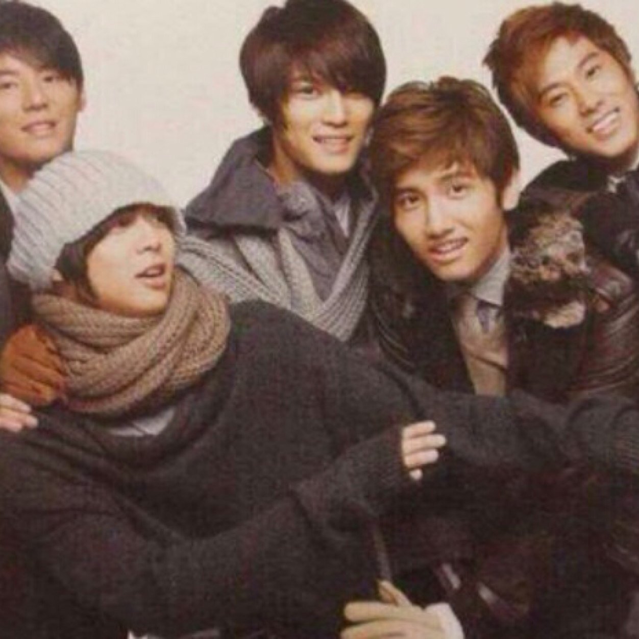 I love JYJ&TVXQ&神話センパイ☆ 最近シアにやられっぱなし😍なぜかユノが絡むカップリング大好き。 ユンジェ、2U、ホス、ホミン大好物〜 ソウル旅行も大好き⭐️