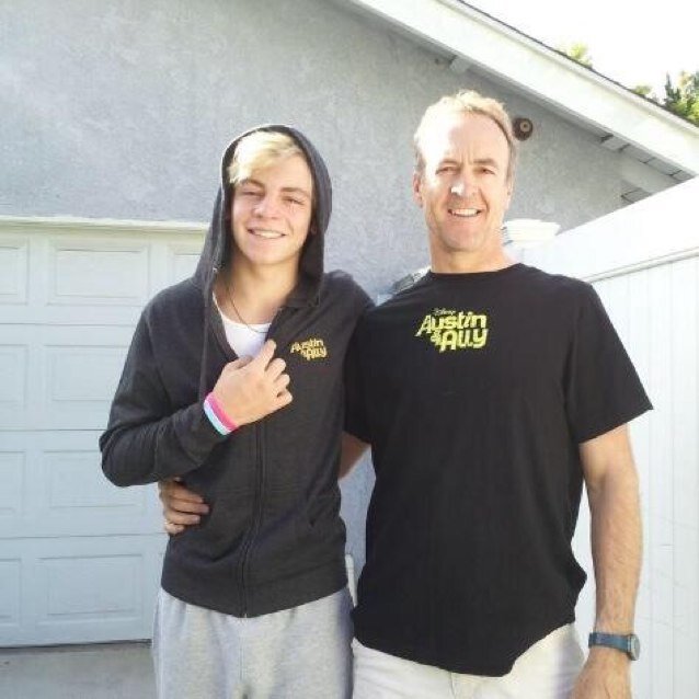 Mark Lynch. Have 5 amazing kids. Grandpa. Married to the most amazing woman in the world