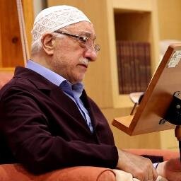 Rabbim, zayıfım, tutarsızım, kaymaya müheyya bulunuyorum; kaydırıp yanlış iş yaptırıp bunca insanı benimle mahcup etme!...
