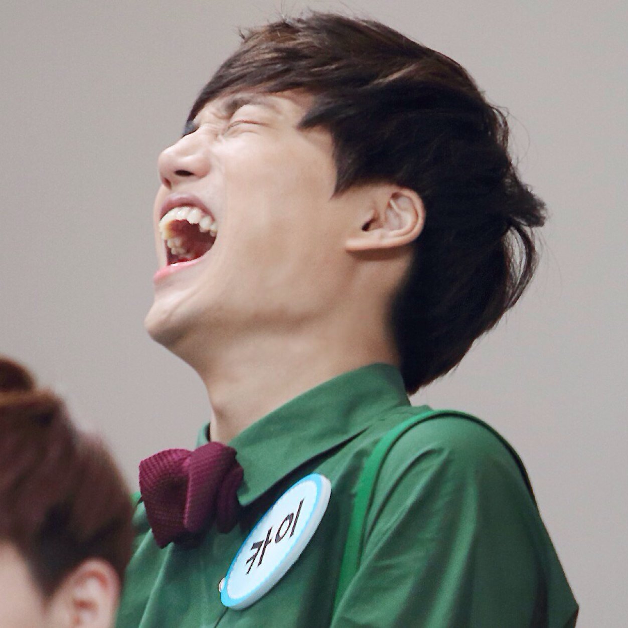 EXO KAI ! 
LOADING...
