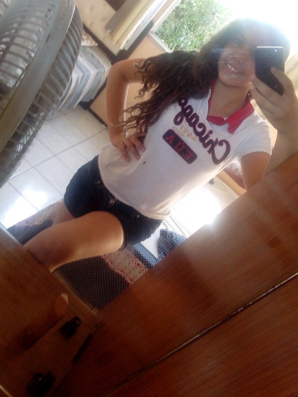 emilyandrade308's profile picture. Seja feliz todos os dias de sua vida mesmo que vc esteja triste.