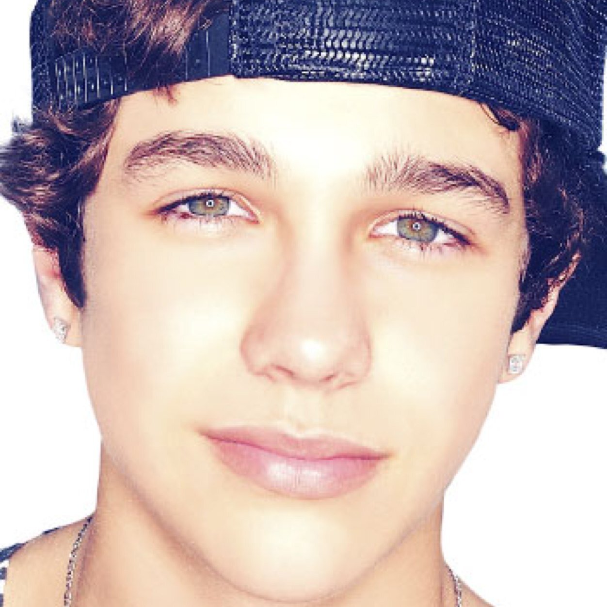 This is the page for Austin Mahones Official Street Crew. We are dedicated to Austin and love him very much!!❤️❤️❤️❤️❤️❤️