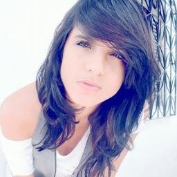 Poser, feia, roqueira, pobre... e assim vai.
