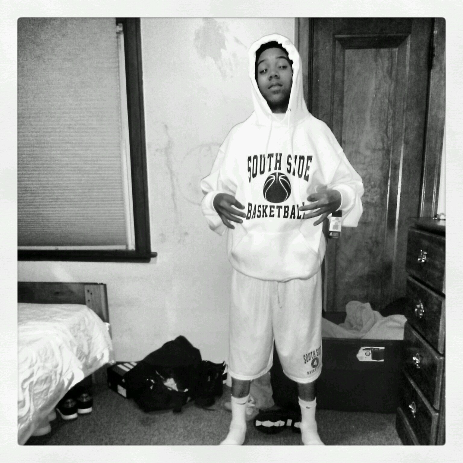 STAY TURNED UPP FWM....REAL NIGGAS DONT AN SOLID NIGGAS GONE RIDE...BINO VOICE
