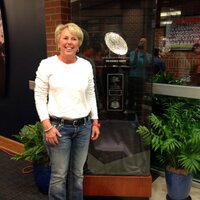 Lacey Lewis (@jlaceylewis) Twitter profile photo