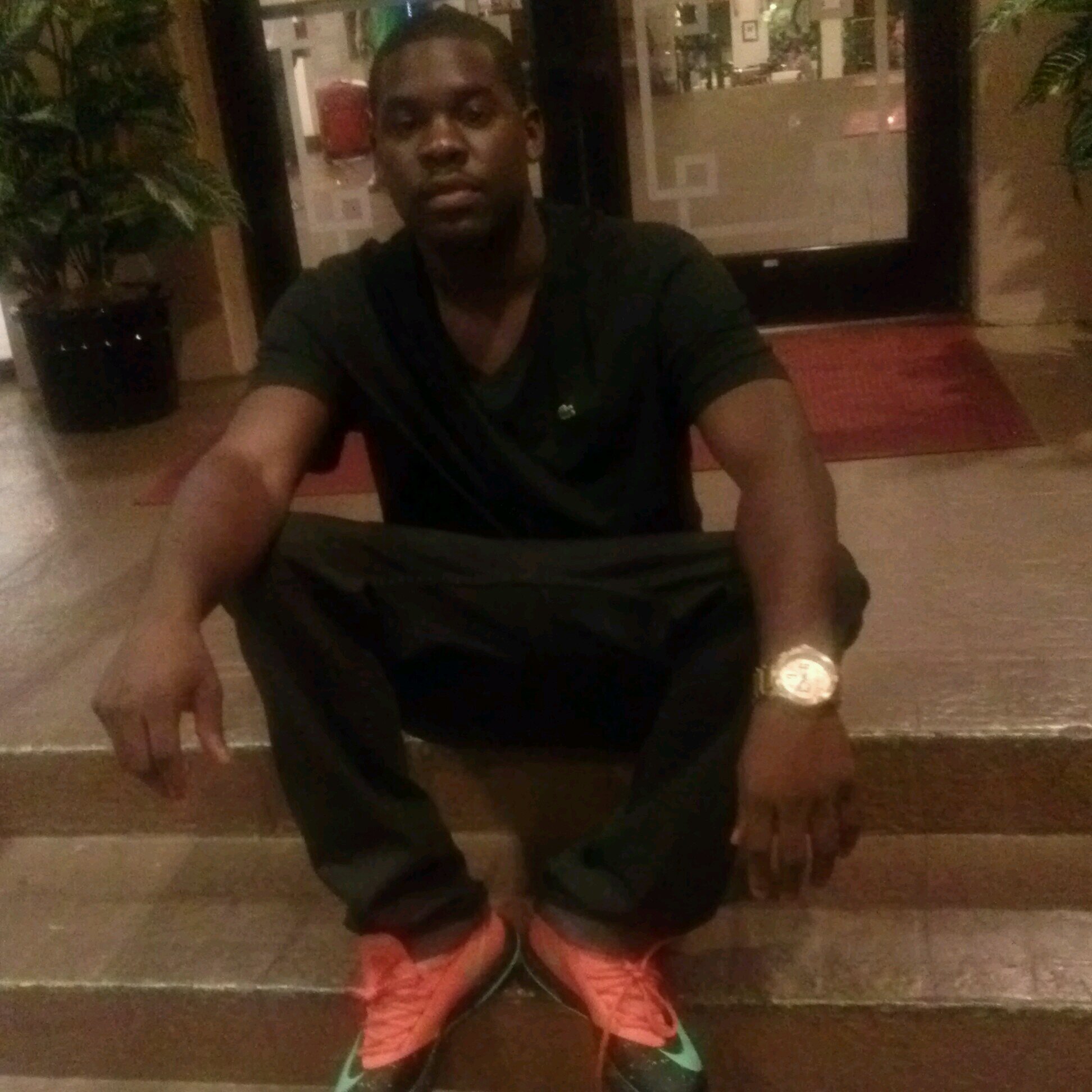 PervisL's profile picture. 