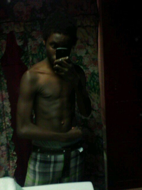 my name Travell im 14 and single i go to shroder if you follow me I'm followin back