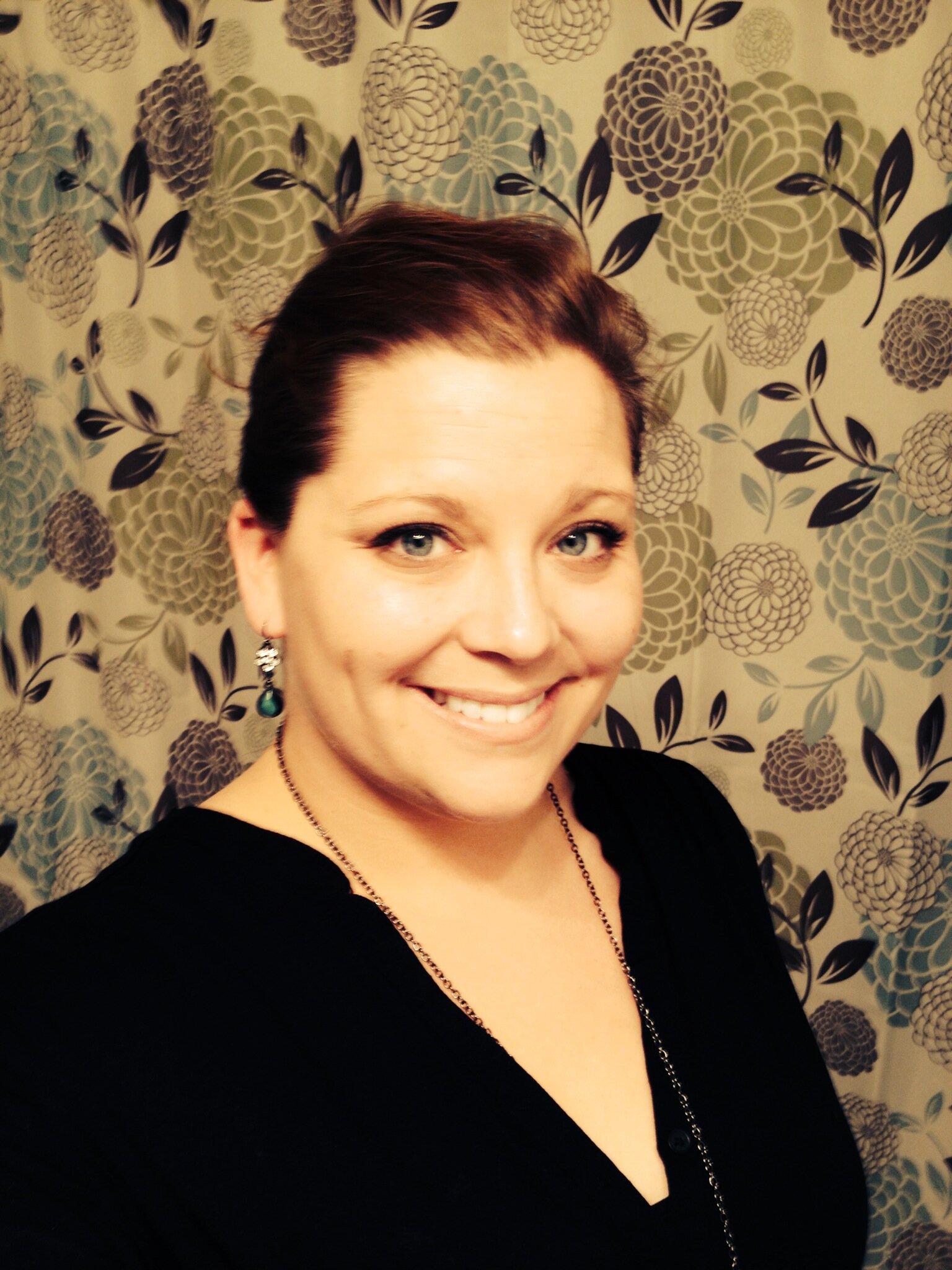 Co-founder of @InkCrateArt Lover of art, music and FOOD! Designer/Framer @JandSPicture, Artist/Self Proclaimed Geek/Musician #MusicIsLife and Star Wars fanatic!