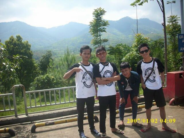 RobyRobbby's profile picture. Ikutin langkah kaki ini melangkah jalani smua yg ada berusaha mewujudkan yg terbaik Berusaha & Berdoa :O)   Bertha Yulianti (っˆ ³(´⌣`C)