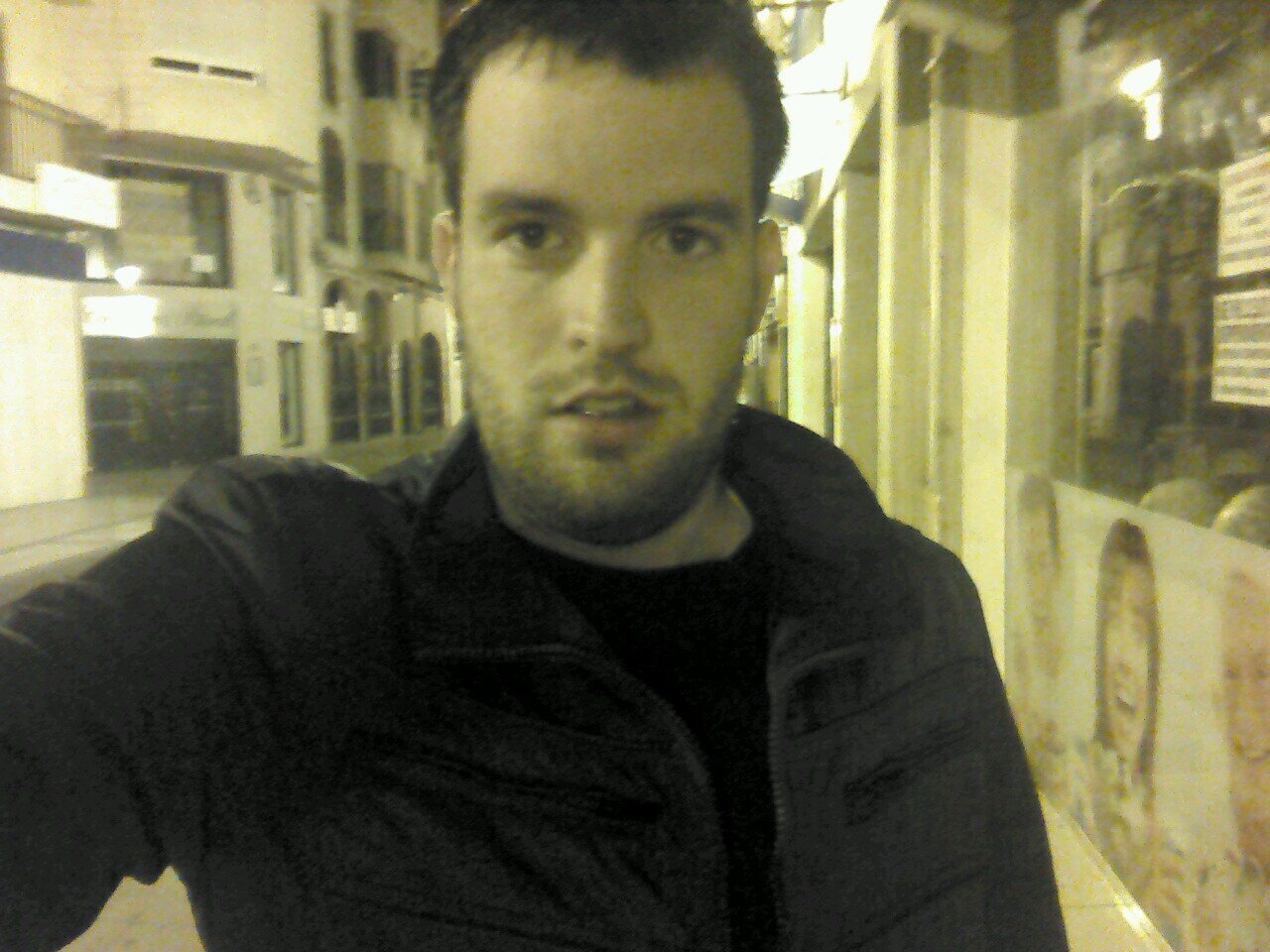 Twitter oficial de Adrián Aránega