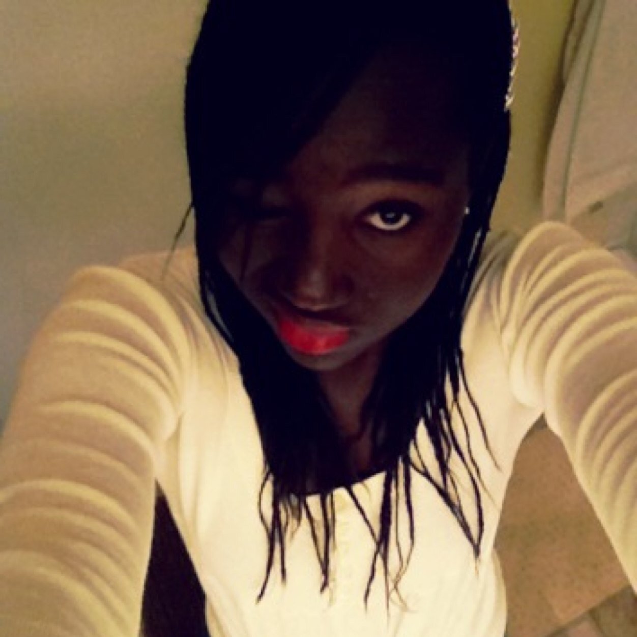 Simple girl in this world trying to find her own way ....I know it's cliche but I don't really care :) xx